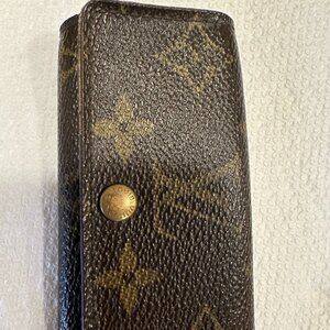 Louis Vuitton 4 key holder - Monogram Canvas